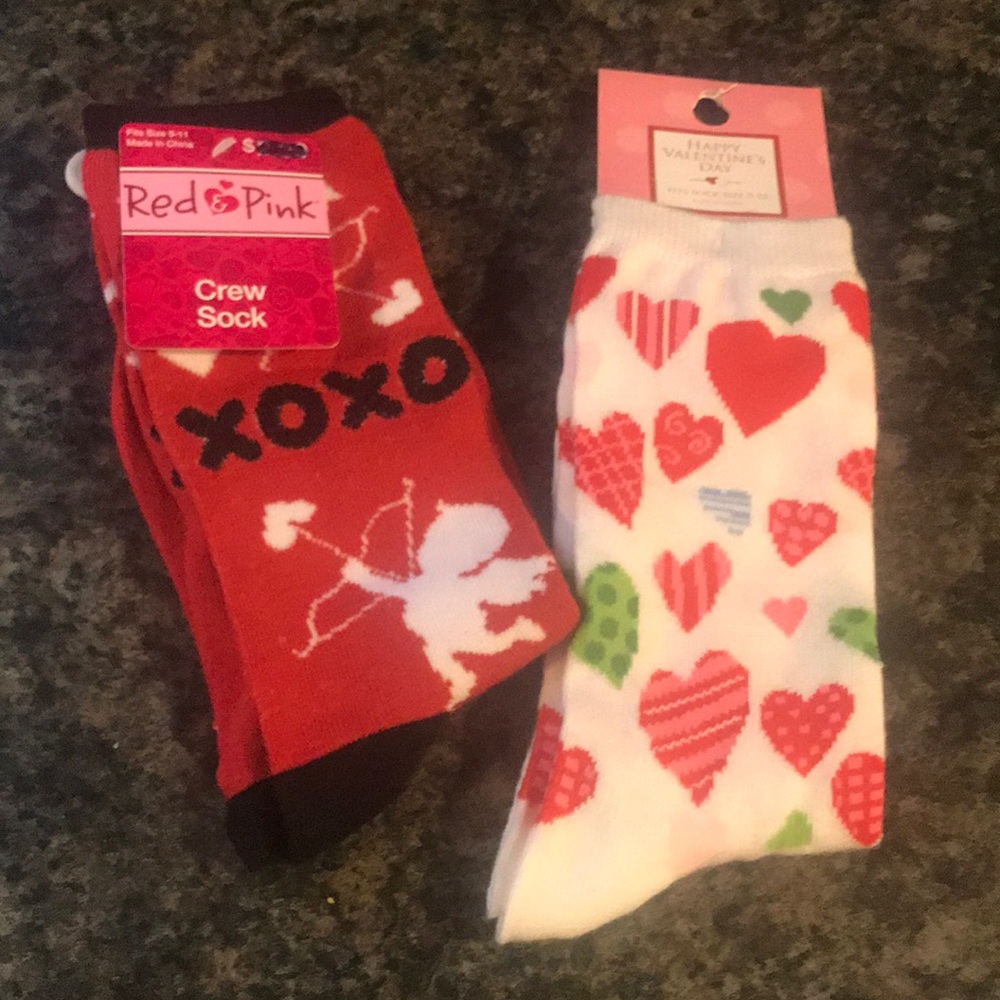 Set of 2 Valentine’s Socks💘